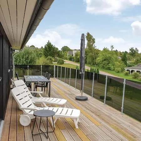 Three-bedroom Holiday In Holiday home Ebeltoft