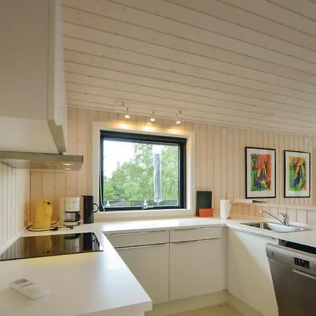 Three-bedroom Holiday In Holiday home